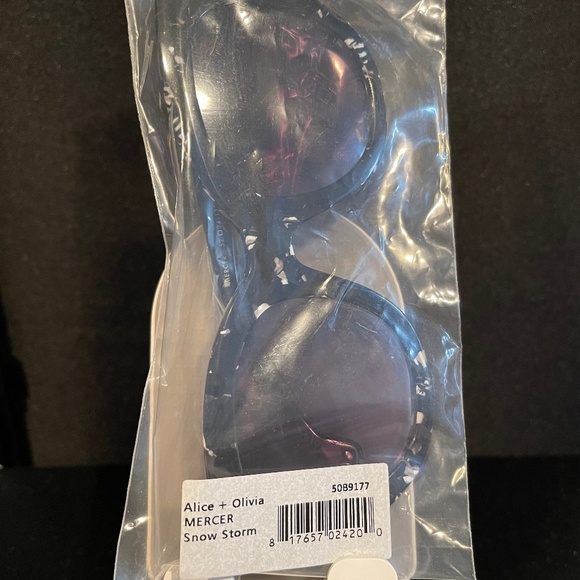 NWT Alice + Olivia Mercer Sunglasses, Snow Storm, OS - Picture 7 of 7